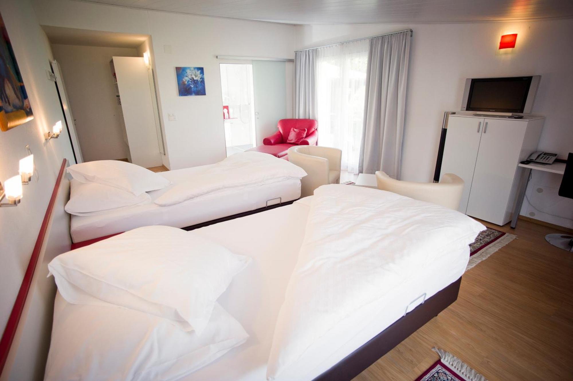 Hotel Hohberg "Next To Bbc Arena" シャフハウゼン エクステリア 写真