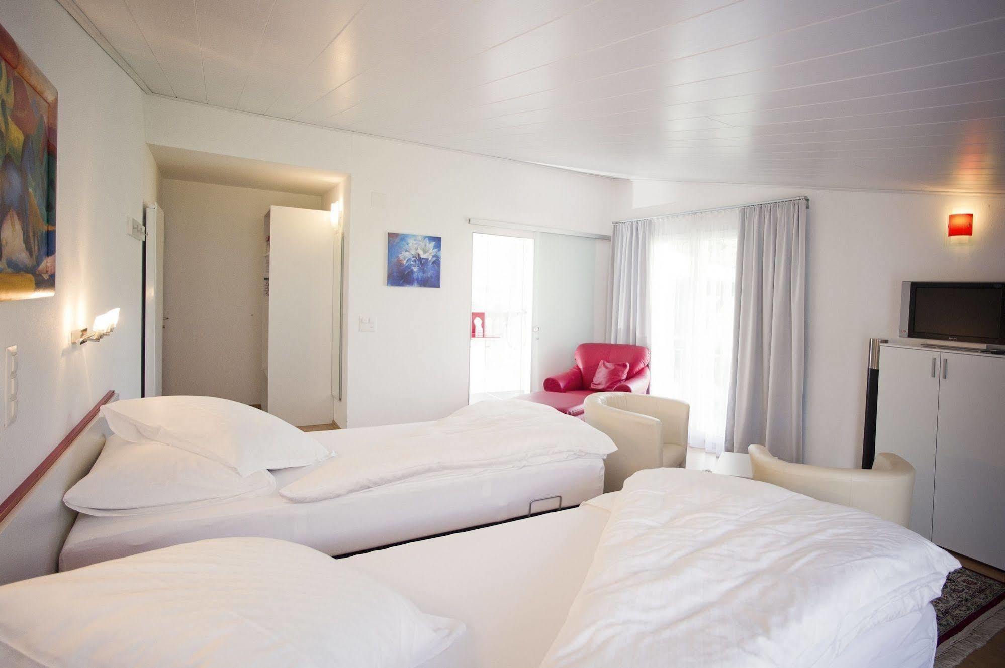 Hotel Hohberg "Next To Bbc Arena" シャフハウゼン エクステリア 写真
